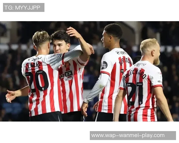 卡利斯尔联与桑德兰的激烈对决揭示英甲联赛的竞争魅力与球队实力较量